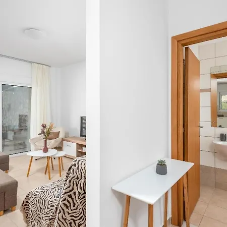 Ferienhaus Mit Privatpool Fuer 6 Personen Ca 93 Qm In Lindos, Dodekanes Rhodos