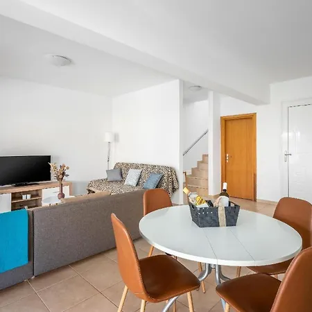 Casa vacanze Ferienhaus Mit Privatpool Fuer 6 Personen Ca 93 Qm In Lindos, Dodekanes Rhodos