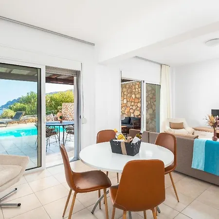 Casa vacanze Ferienhaus Mit Privatpool Fuer 6 Personen Ca 93 Qm In Lindos, Dodekanes Rhodos Líndos